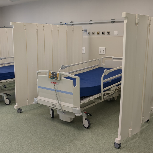 mamparas hospitarias privy para unidades críticas en hospital HM Rio de Madrid