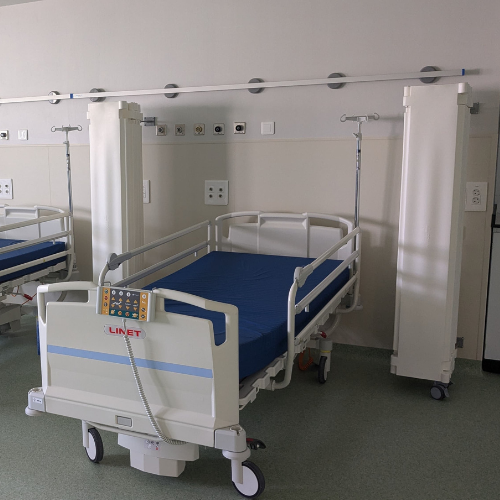 mamparas hospitarias privy para unidades críticas en hospital HM Rio de Madrid